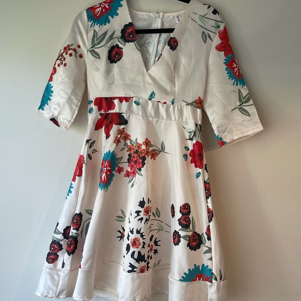 3/4 sleeve floral satin dress